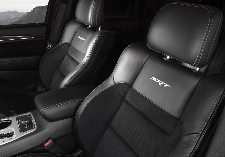  Jeep Grand Cherokee SRT8 2012 года  (фото 129 из 186)